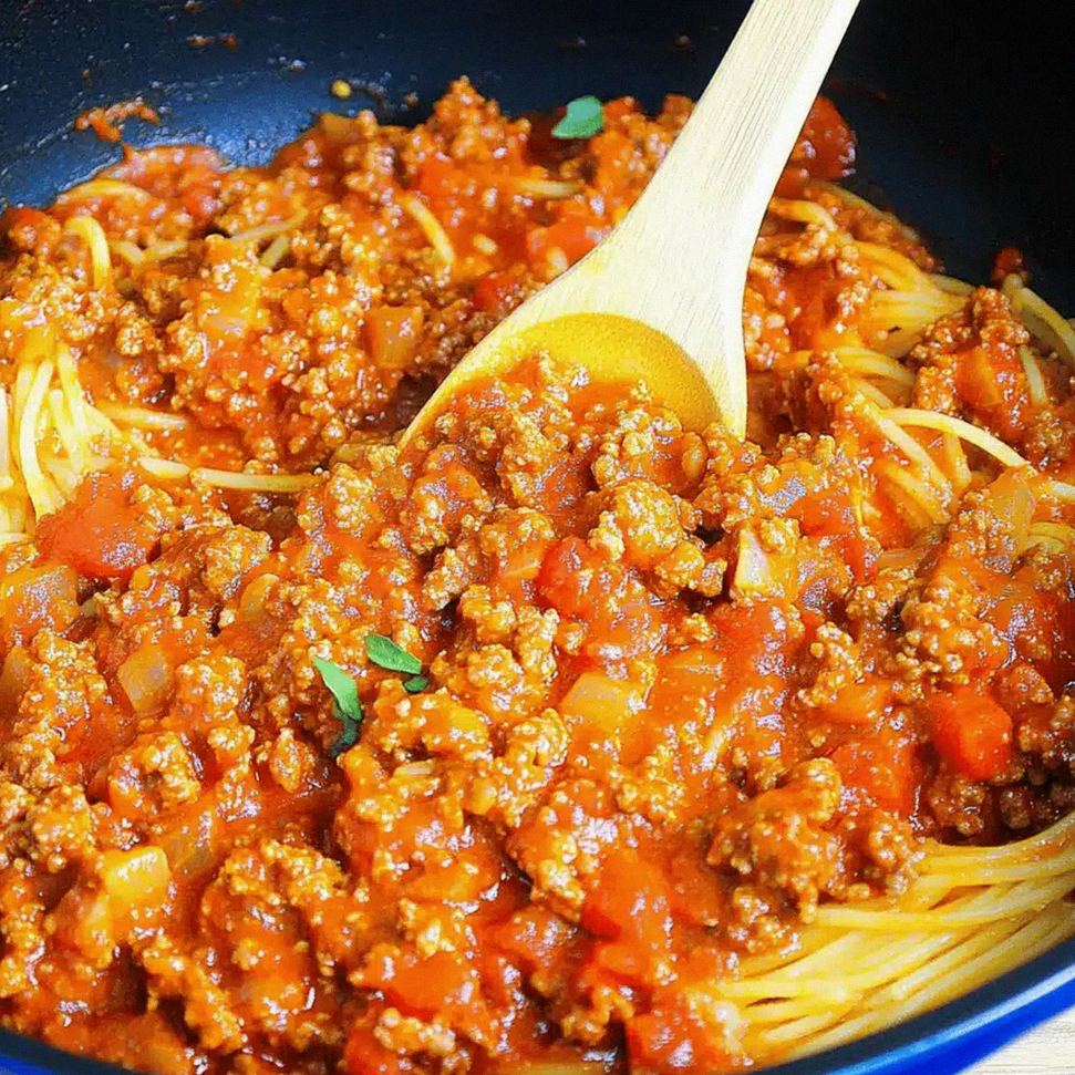 Szybkie spaghetti bolognese: Pysznie w 30 minut! – Schritt 1